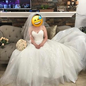 Wedding dress